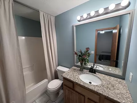 3842 W Creekside Ct, Springfield, MO 65802 photo 7