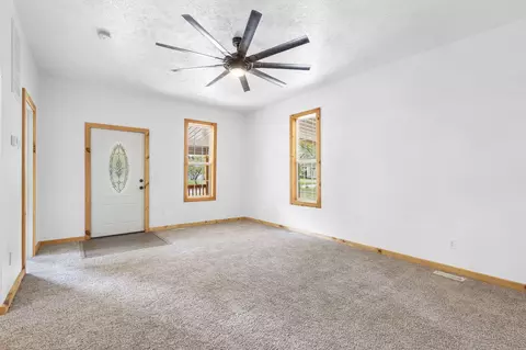 1221 W Thoman St, Springfield, MO 65803 photo 8