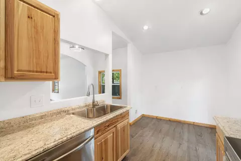 1221 W Thoman St, Springfield, MO 65803 photo 16