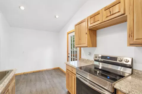 1221 W Thoman St, Springfield, MO 65803 photo 15
