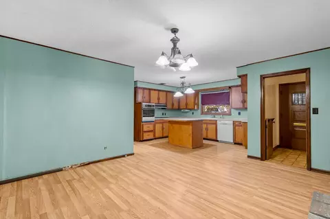 2368 E Seminole St, Springfield, MO 65804 photo 4