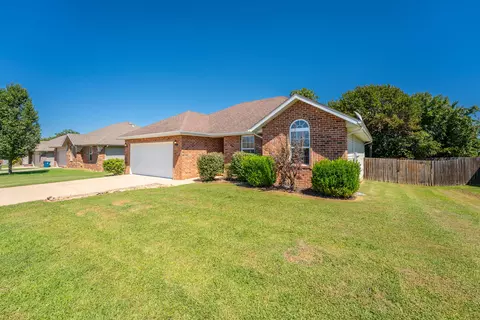 3912 N Grassland Dr, Ozark, MO 65721 photo 2