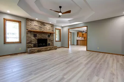 915 Katrina Dr, Nixa, MO 65714 photo 4