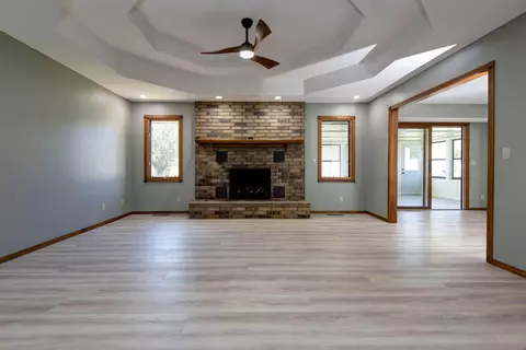 915 Katrina Dr, Nixa, MO 65714 photo 3