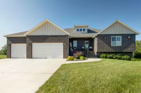 1603 N Bristol Ave, Springfield, MO 65802 photo 1