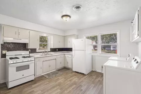 1849 N Tyler Ave, Springfield, MO 65802 photo 5