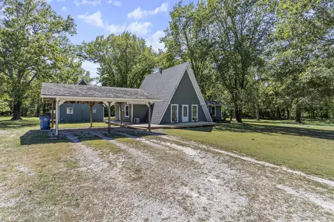1175 S Shamrock Rd, Nixa, MO 65714 photo 2