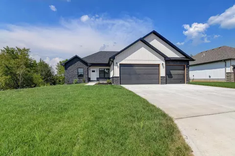 2209 W Mason Pl, Ozark, MO 65721 photo 1