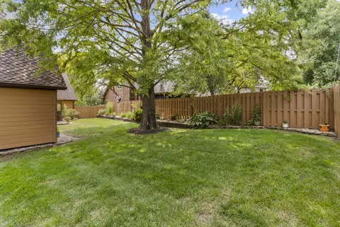 749 W Brookshire Dr, Springfield, MO 65810 photo 52