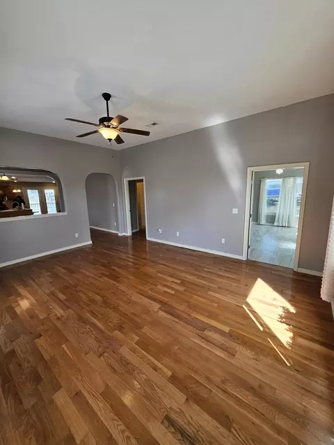 1002 E Bond St, Monett, MO 65708 photo 14