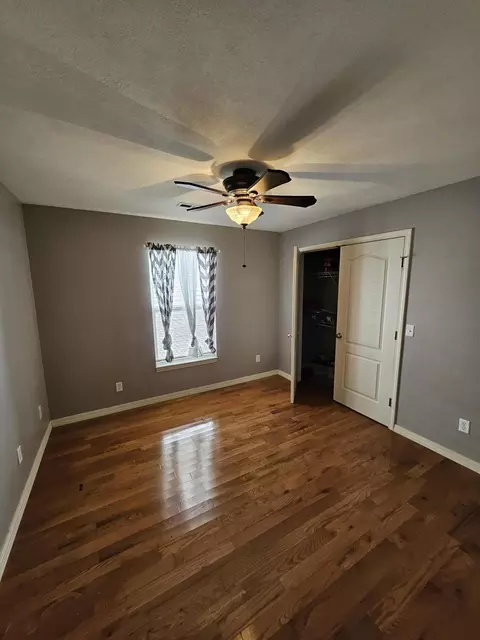 1002 E Bond St, Monett, MO 65708 photo 21