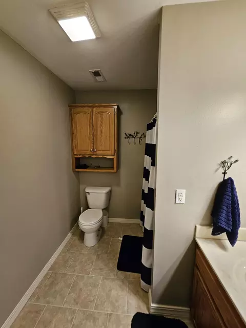 1002 E Bond St, Monett, MO 65708 photo 20