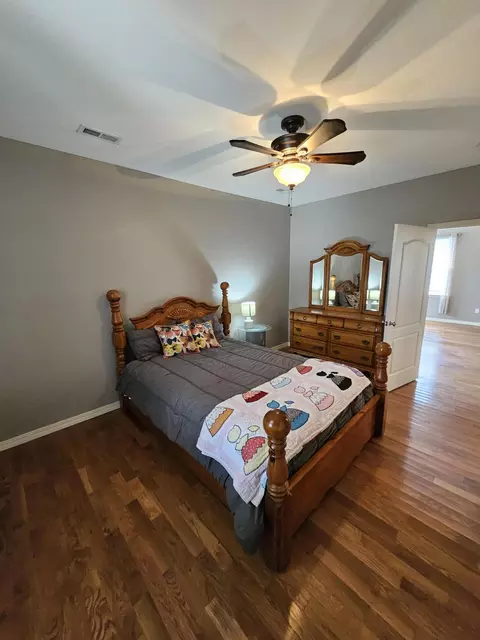 1002 E Bond St, Monett, MO 65708 photo 25