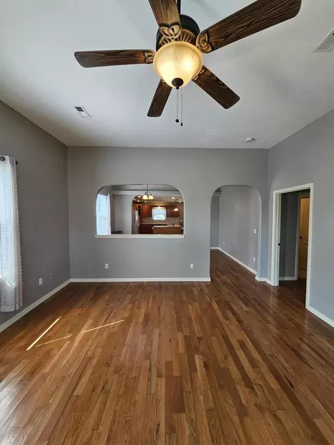 1002 E Bond St, Monett, MO 65708 photo 15