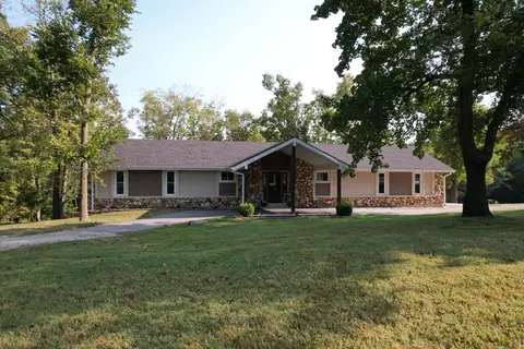 925 Elliot Rd, Nixa, MO 65714 photo 2