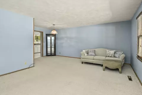 2380 E Wayland St, Springfield, MO 65804 photo 7
