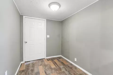 2074 N Lexington Ave, Springfield, MO 65803 photo 13