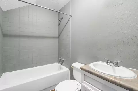 2074 N Lexington Ave, Springfield, MO 65803 photo 16