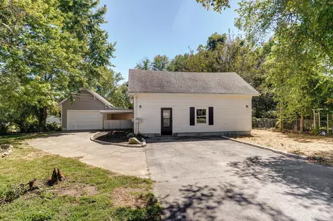 1714 W Lynn St, Springfield, MO 65802 photo 2