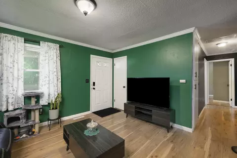 2746 W Whiteside St, Springfield, MO 65807 photo 9