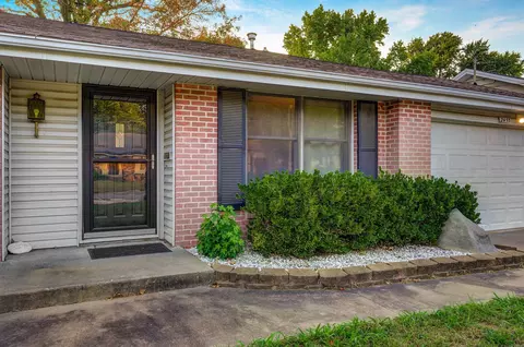 2455 S Virginia Ave, Springfield, MO 65807 photo 4