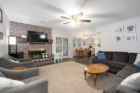 2455 S Virginia Ave, Springfield, MO 65807 photo 5