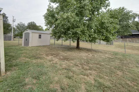 443 W White Ash St, Nixa, MO 65714 photo 18