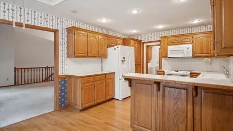 3919 E Cherokee St, Springfield, MO 65809 photo 13