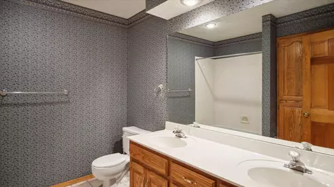 3919 E Cherokee St, Springfield, MO 65809 photo 28