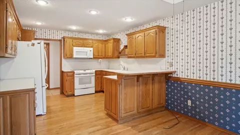 3919 E Cherokee St, Springfield, MO 65809 photo 11
