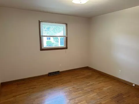 649 W Riverside St, Springfield, MO 65807 photo 17