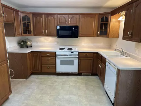 649 W Riverside St, Springfield, MO 65807 photo 10