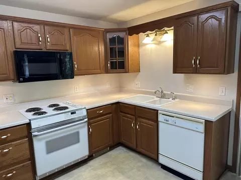 649 W Riverside St, Springfield, MO 65807 photo 12