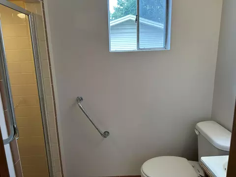 649 W Riverside St, Springfield, MO 65807 photo 8