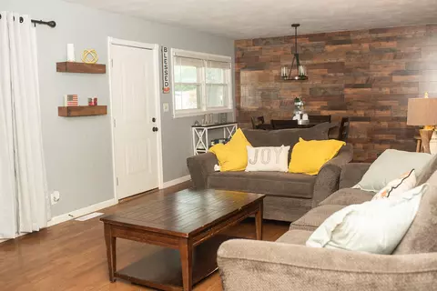 2304 S Kings Ave, Springfield, MO 65807 photo 6