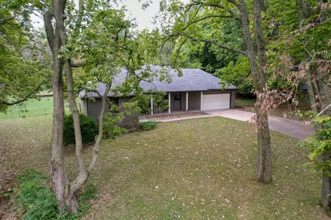 2312 W Westwind Dr, Ozark, MO 65721 photo 2
