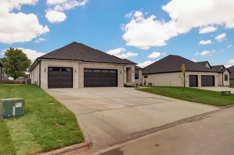 4518 E Hidden Oak St, Springfield, MO 65802 photo 3