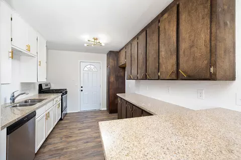 511 N College Ave, Republic, MO 65738 photo 3