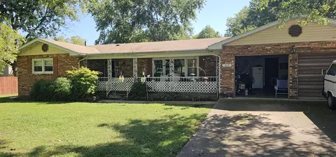 1443 6th St, West Plains, MO 65775 - Movoto
