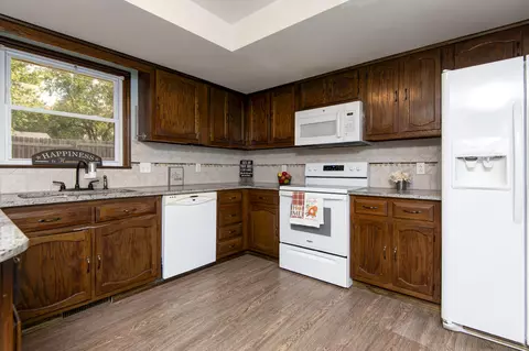 622 Mark St, Willard, MO 65781 photo 8