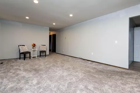 622 Mark St, Willard, MO 65781 photo 5