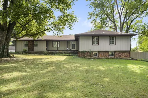 6110 N Hackamore Cir, Ozark, MO 65721 photo 2
