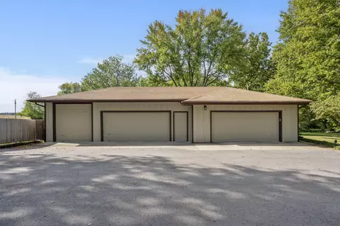 6110 N Hackamore Cir, Ozark, MO 65721 photo 4