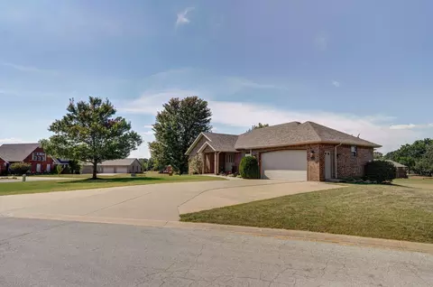 177 Bayberry Dr, Ozark, MO 65721 photo 2