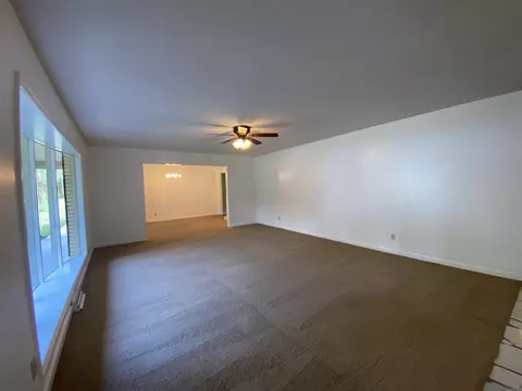 3132 W Ellison Dr, Springfield, MO 65810 photo 3