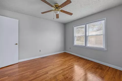 2391 E Seminole St, Springfield, MO 65804 photo 14
