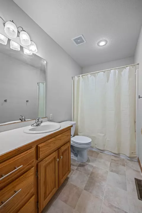 2391 E Seminole St, Springfield, MO 65804 photo 15