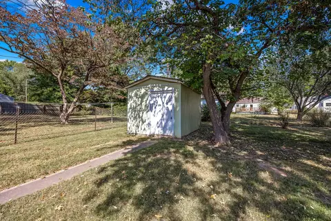 2391 E Seminole St, Springfield, MO 65804 photo 17