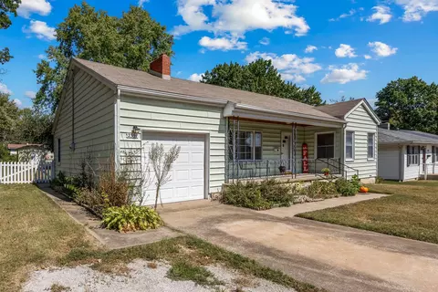 2391 E Seminole St, Springfield, MO 65804 photo 2