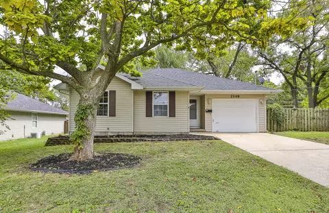 2148 N Campbell Ave, Springfield, MO 65803